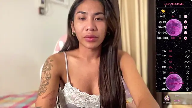 Alaia Pope online show from 12-20-24, 02:37