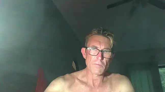 Snapshot of xykenrah@xh chatting on 01-08-25, 03:40 xykenrahxh online show from 01-08-25, 03:40