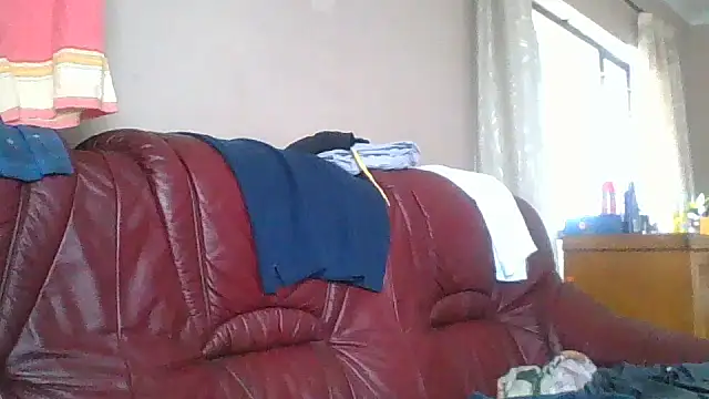 Snapshot of xykenrah@xh chatting on 09-24-25, 11:28 xykenrahxh online show from 09-24-25, 11:28