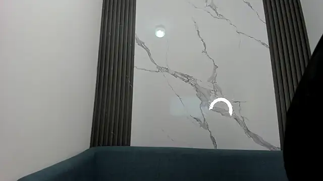 Snapshot of Rianamanson chatting on 10-31-25, 05:15 Rianamanson online show from 10-31-25, 05:15