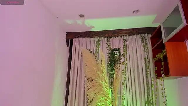 Snapshot of Rianamanson chatting on 03-23-26, 04:34 Rianamanson online show from 03-23-26, 04:34