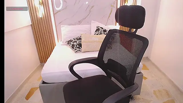 Anthonela love  online show from 04-01-26, 07:33