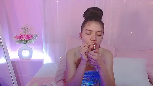Sweetcristin online show from 05-22-26, 01:36