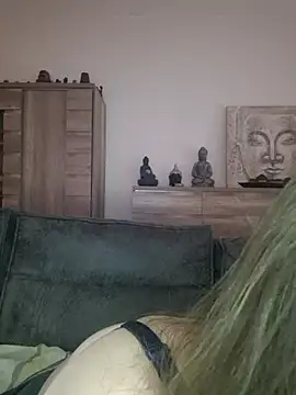 cristalines online show from 11-04-25, 10:08