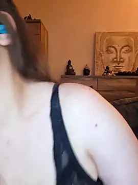 cristalines online show from 05-14-26, 01:13