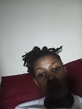 Snapshot of sexpetite chatting on 06-20-26, 02:55 sexpetite online show from 06-20-26, 02:55