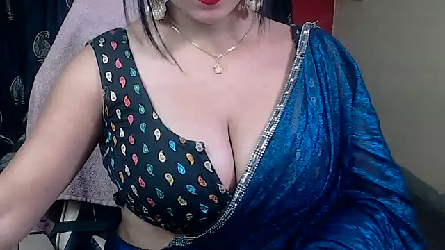 Snapshot of Naiaa-mylove chatting on 01-15-25, 06:54 Naiaa-mylove online show from 01-15-25, 06:54
