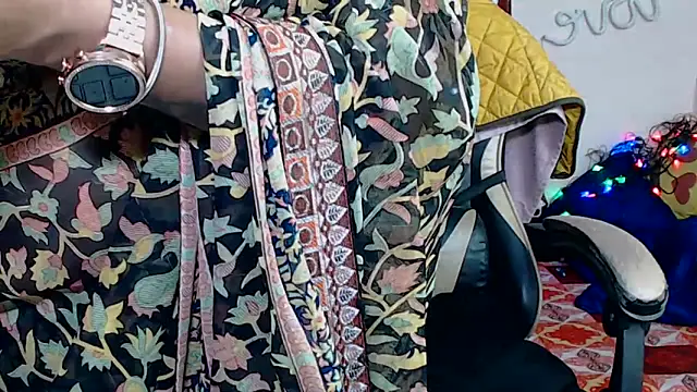 Naiaa-mylove online show from 02-10-26, 06:01