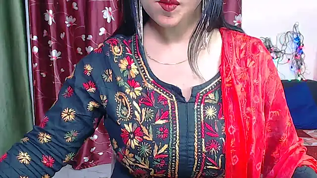 Naiaa-mylove online show from 02-26-26, 05:51