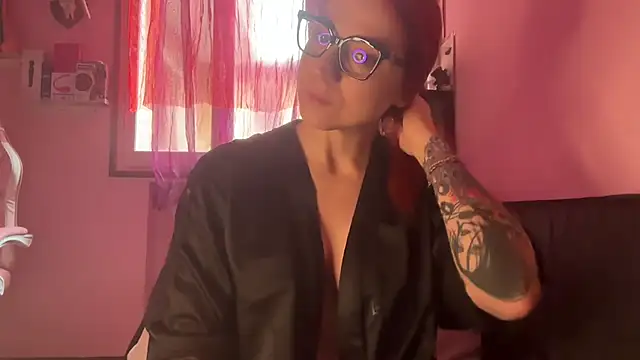 Nikky Divine online show from 03-06-26, 08:53