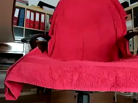 Snapshot of leccaleccafiga chatting on 02-20-25, 12:25 leccaleccafiga online show from 02-20-25, 12:25