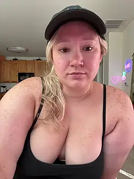 PiggyRose online show from 07-10-26, 10:43