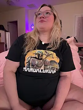 PiggyRose online show from 03-19-26, 12:10