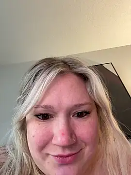 PiggyRose online show from 04-11-26, 10:57