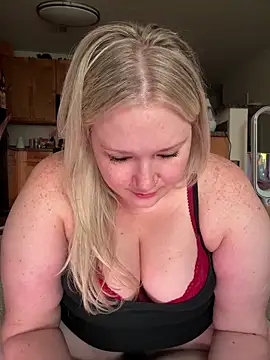 PiggyRose online show from 07-02-26, 12:11