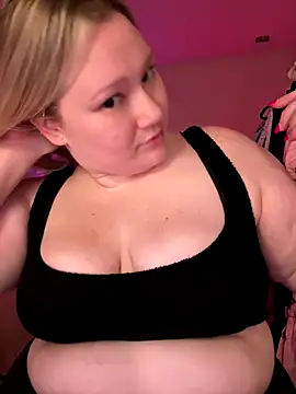 PiggyRose online show from 11-02-25, 02:49