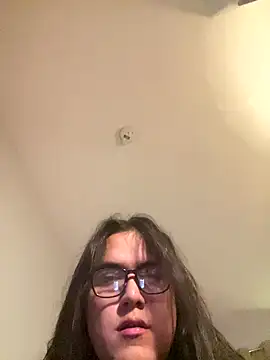 Snapshot of robinlyn chatting on 01-06-26, 05:33 robinlyn online show from 01-06-26, 05:33