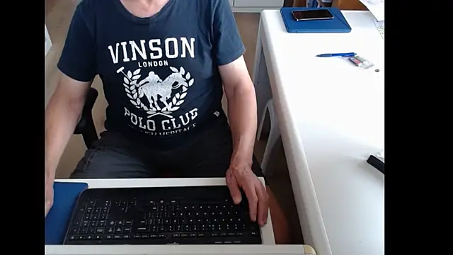 dutchpornking online show from 07-17-26, 06:21