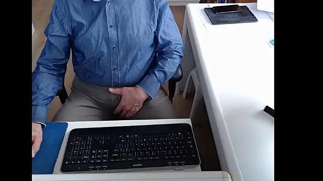 dutchpornking online show from 03-25-26, 07:19