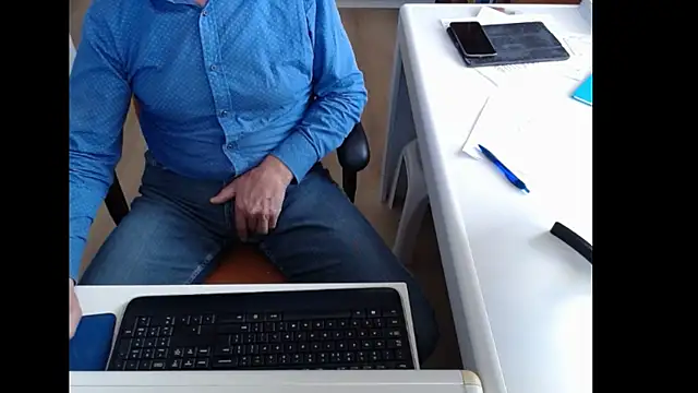 dutchpornking online show from 10-30-25, 09:40