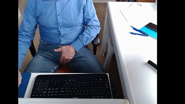 dutchpornking online show from 10-29-25, 08:46