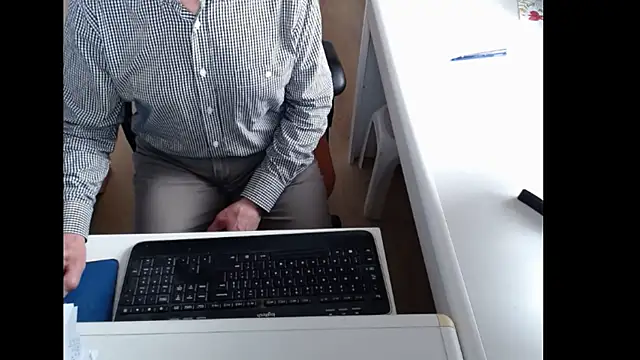 dutchpornking online show from 05-20-26, 06:54