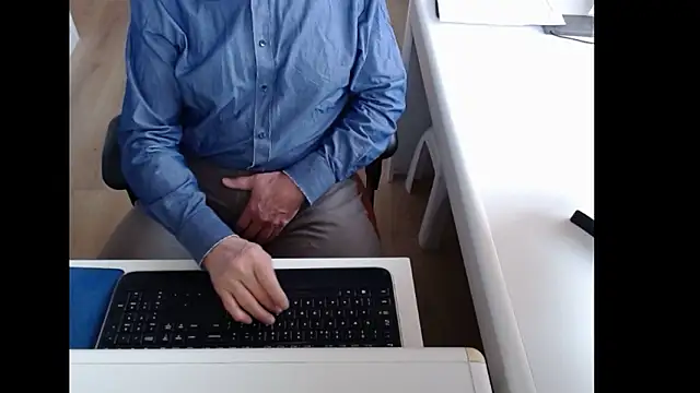 dutchpornking online show from 02-27-26, 07:52