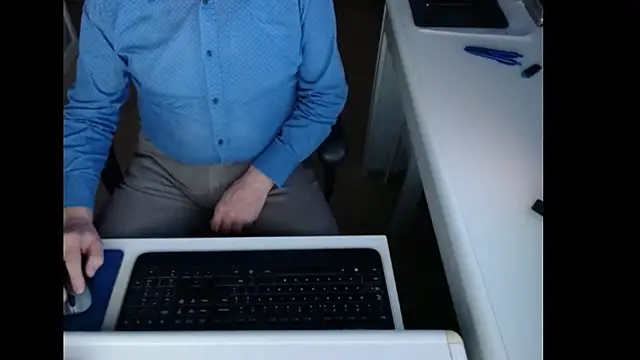 dutchpornking online show from 01-13-26, 07:34