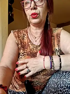 Chriss Tinaa online show from 05-06-26, 04:38