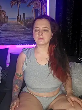 Snapshot of SexyJoy1991 chatting on 10-18-25, 03:52 SexyJoy1991 online show from 10-18-25, 03:52