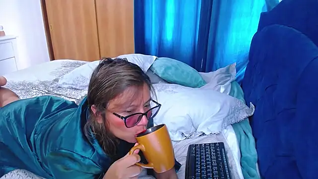 mondirty70 online show from 03-12-26, 04:22