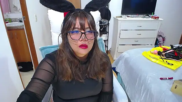 mondirty70 online show from 10-31-25, 09:11