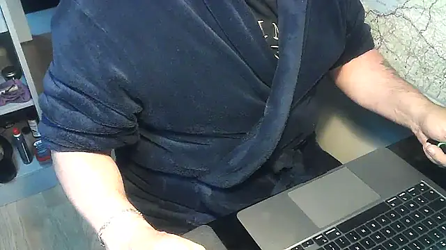 DUDURAxh online show from 12-30-24, 03:12