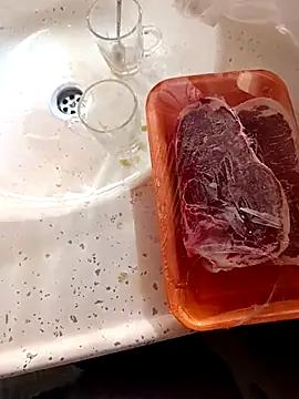 Snapshot of matbazell chatting on 03-01-26, 01:00 matbazell online show from 03-01-26, 01:00