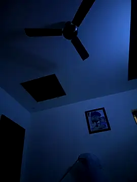 luciferdxm5 online show from 12-23-25, 04:23