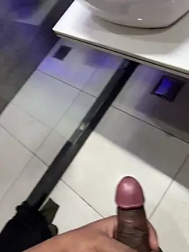 luciferdxm5 online show from 02-02-25, 08:56