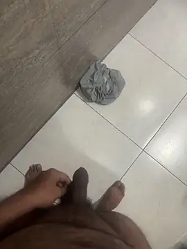 luciferdxm5 online show from 11-01-25, 03:13