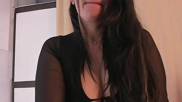 Snapshot of miss_alhy chatting on 10-22-25, 02:16 miss alhy online show from 10-22-25, 02:16
