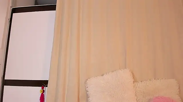 Snapshot of miss_alhy chatting on 09-27-25, 12:22 miss alhy online show from 09-27-25, 12:22