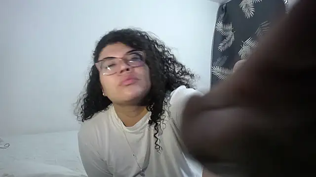 Snapshot of mabigomez00 chatting on 03-06-25, 07:36 mabigomez00 online show from 03-06-25, 07:36