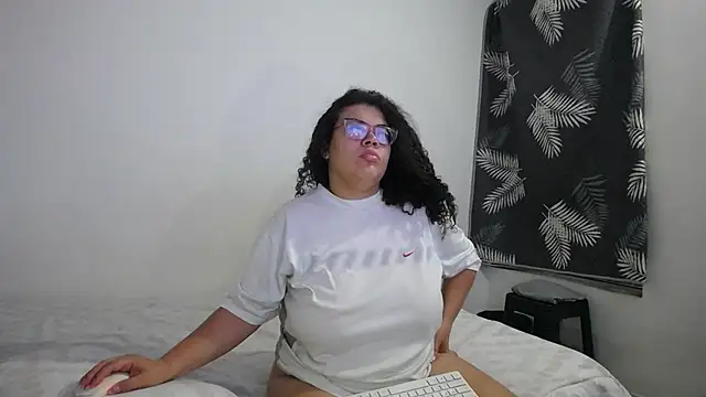 Snapshot of mabigomez00 chatting on 05-09-26, 09:12 mabigomez00 online show from 05-09-26, 09:12