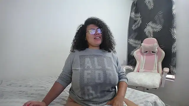 Snapshot of mabigomez00 chatting on 03-01-25, 11:17 mabigomez00 online show from 03-01-25, 11:17
