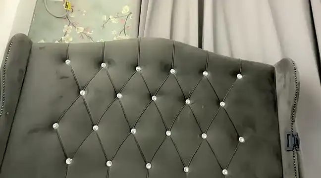 enourmousSAM online show from 12-04-24, 06:11