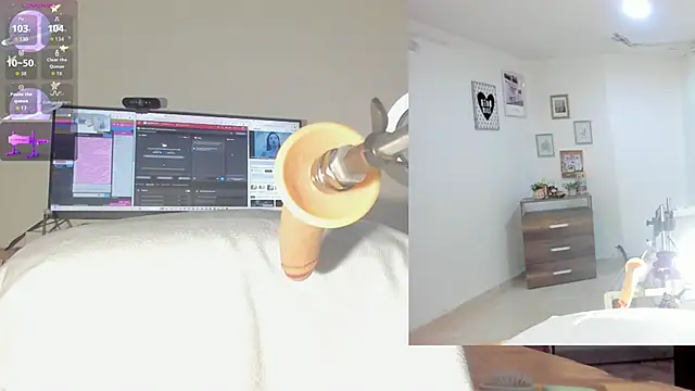 sofi velez online show from 10-13-25, 05:25