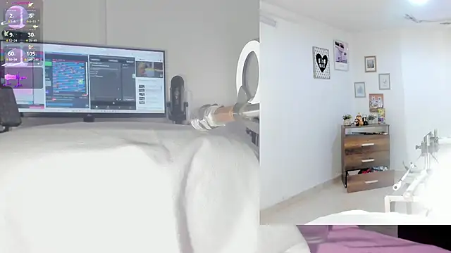 sofi velez online show from 11-18-25, 05:05