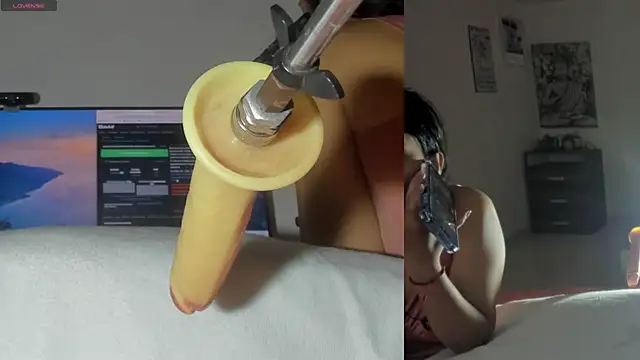 sofi velez online show from 07-12-26, 05:03
