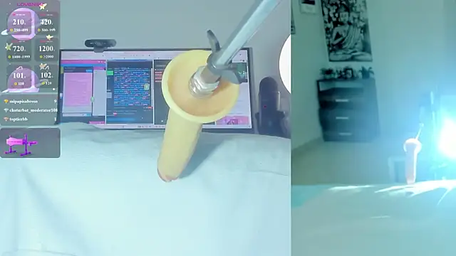 sofi velez online show from 04-18-26, 05:04