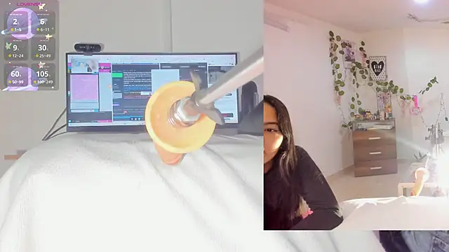 sofi velez online show from 12-04-25, 05:01