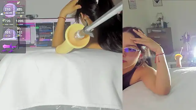 sofi velez online show from 02-25-26, 05:02