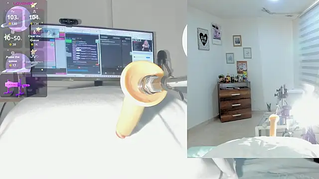 sofi velez online show from 11-05-25, 05:27